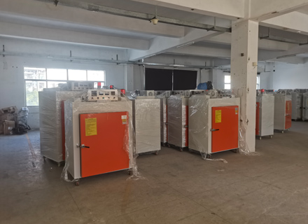 仓库一角（现货）